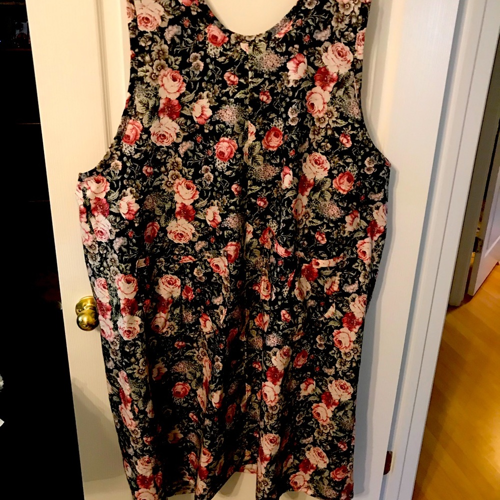 Ladies apron